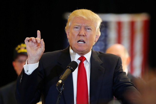 Tiết lộ điều ông Trump khiến các phiên dịch viên "đau đầu"