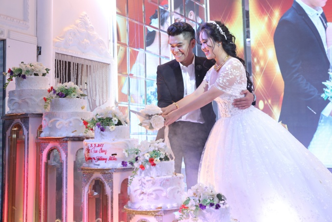 Đồng nghiệp dự tiệc cưới Lê Phương ở Trà Vinh