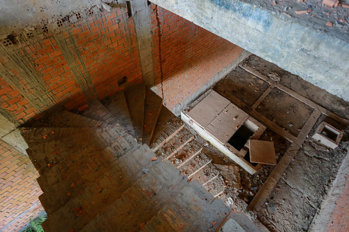 Hoang tàn ở 'Thành phố Mặt trời'