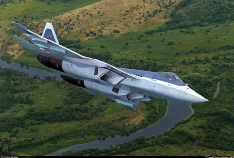 Mỹ xếp tiêm kích tàng hình Su-57 ngang hàng với Su-35 Mỹ xếp tiêm kích tàng hình Su-57 ngang hàng với Su-35
