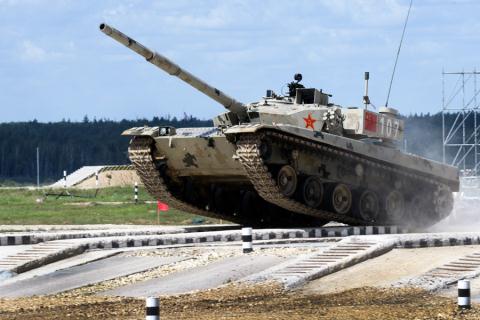 Siêu tăng Type 96 Trung Quốc rơi bánh tại Tank Biathlon 2017 Siêu tăng Type 96 Trung Quốc rơi bánh tại Tank Biathlon 2017