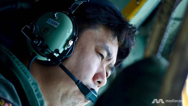 “Đỏ mắt” tìm kiếm thủy thủ mất tích trong vụ tàu chiến Mỹ va chạm tàu dầu