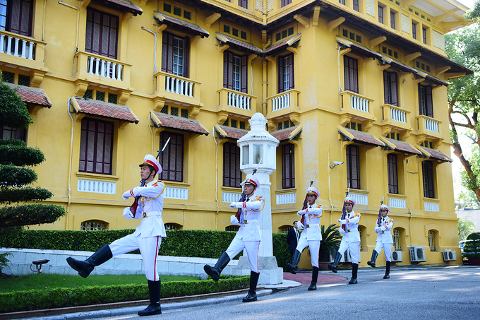 Lễ thượng cờ kỷ niệm 50 năm ASEAN tại Hà Nội