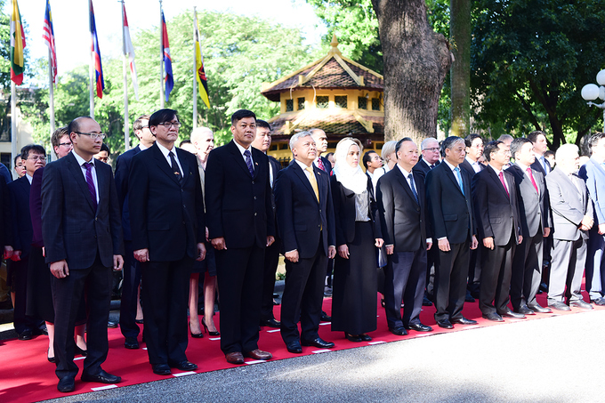 Lễ thượng cờ kỷ niệm 50 năm ASEAN tại Hà Nội