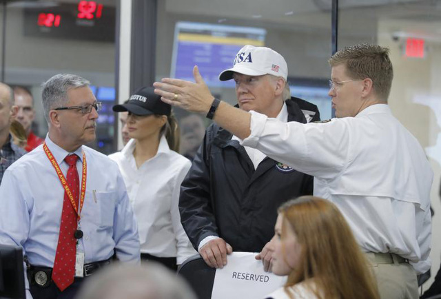 Tổng thống Trump vào tâm bão lũ tại Texas