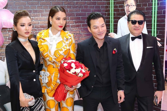 Trương Ngọc Ánh hội ngộ chồng cũ