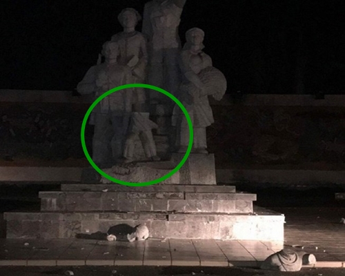 'Giám đốc sở: Trẻ em nghịch làm gãy tượng đài 4,5 tỷ' gây tranh cãi