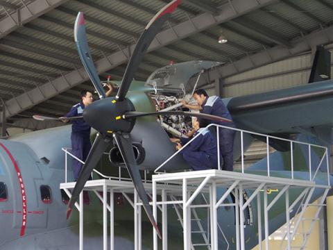 Việt Nam tự sửa chữa máy bay C-295M  Việt Nam tự sửa chữa máy bay C-295M